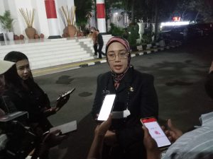 Semakin Panas, Paripurna Tak Kunjung Mulai, Bupati : Saya Tunggu Sampai Jam 12 Malam